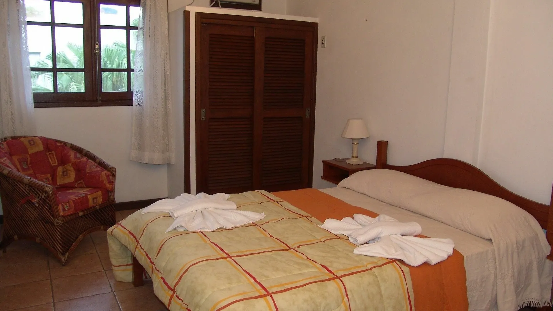 La Alhambra Apart Hotel Florianópolis 2*,